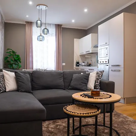 Casa Yuliya 11 فندق مبيت وإفطار 4*