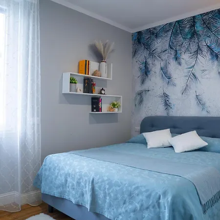 Bed and Breakfast Casa Yuliya 11