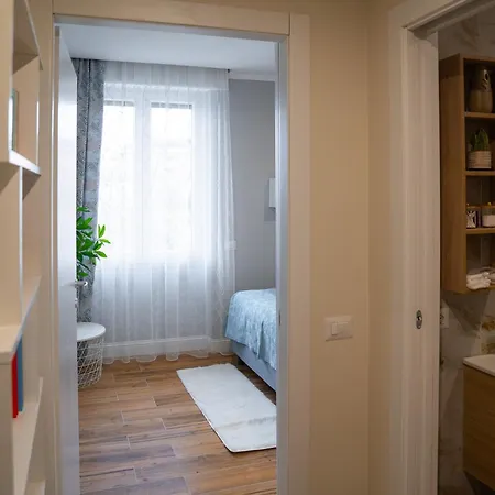 Bed and Breakfast Casa Yuliya 11
